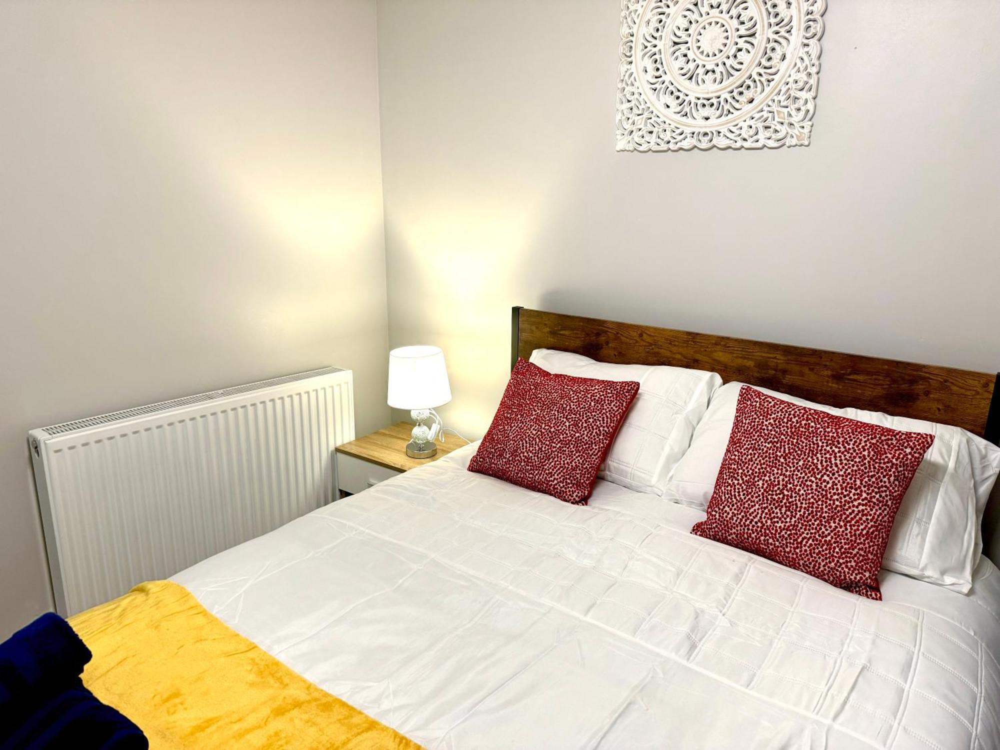 Comfy Studio Flat And Workspace Near Ashton-U-Lyne Station Stalybridge Exterior photo