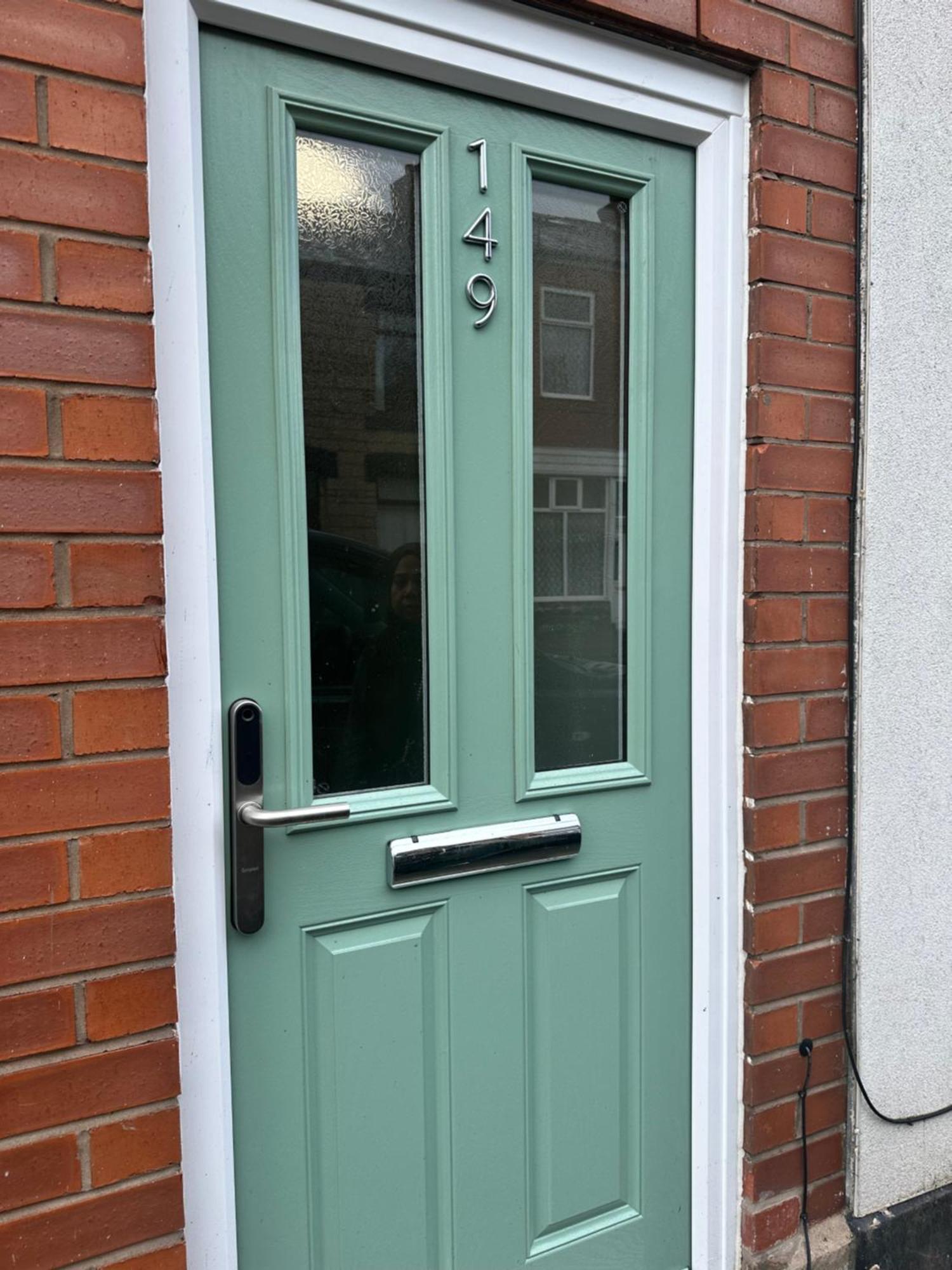 Comfy Studio Flat And Workspace Near Ashton-U-Lyne Station Stalybridge Exterior photo